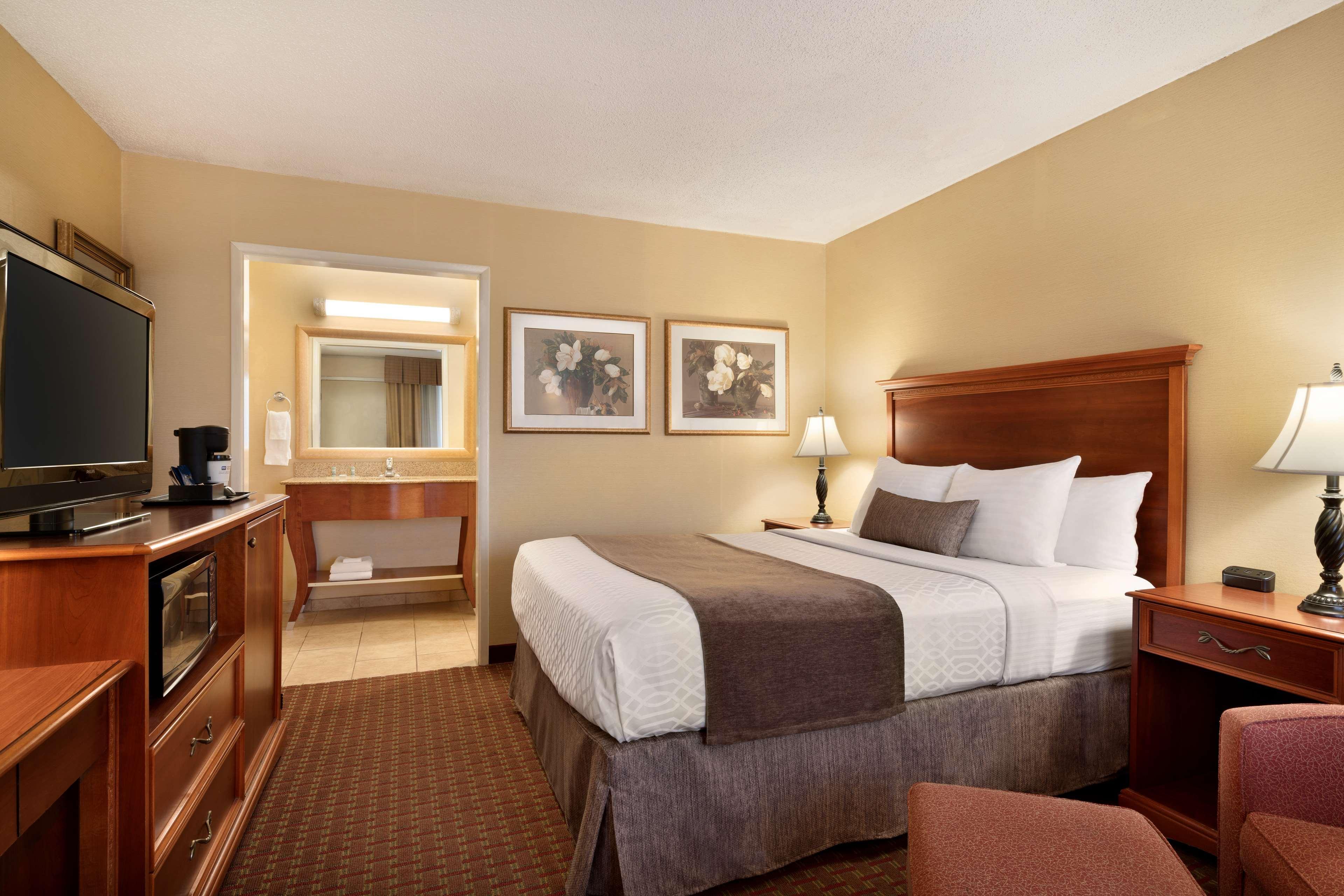 Hotel Baymont By Wyndham Culpeper Exterior foto