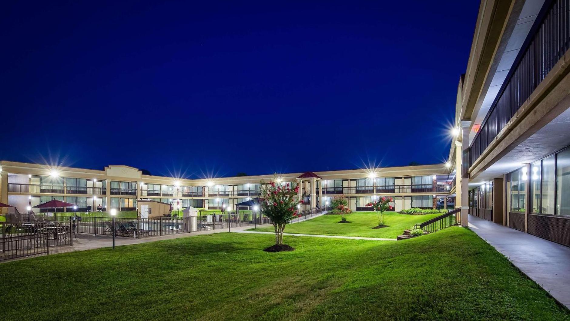 Hotel Baymont By Wyndham Culpeper Exterior foto